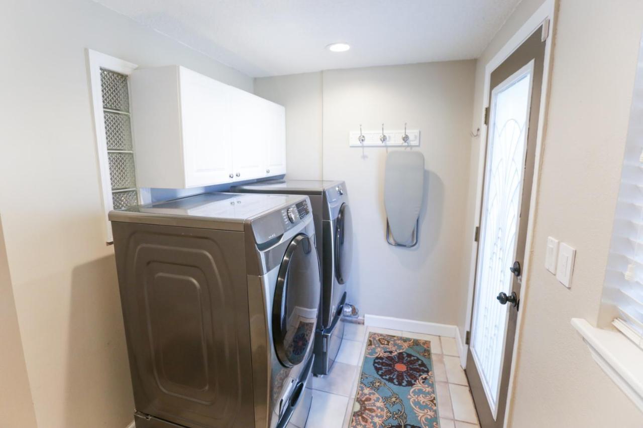 Pool & Hot Tub Home W Game Room! 1 Mile To Beach! Jacksonville Beach Eksteriør billede