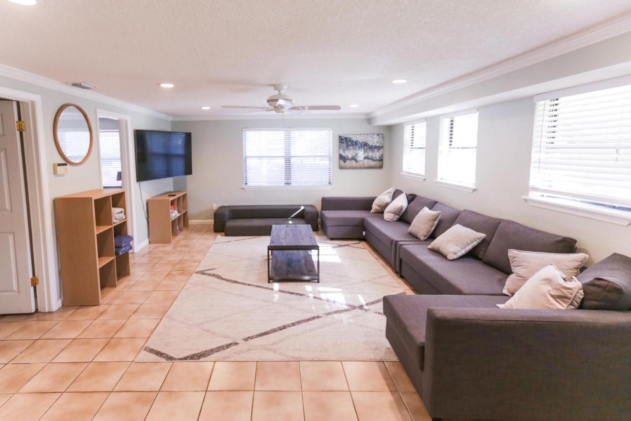 Pool & Hot Tub Home W Game Room! 1 Mile To Beach! Jacksonville Beach Eksteriør billede